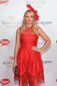 Miranda-Lambert-hit-high-note-all-red
