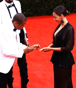 tumblr_n5665lCwAI1rtup1qo4_250