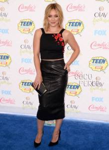 hilary-duff-tca-red-carpet__oPt
