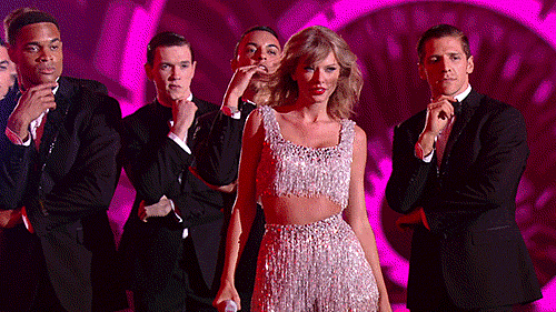 Taylor-Swift-Got-Some-Major-Fan-Action