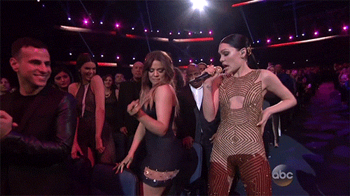 2014-american-music-awards-gifs-11242014-11