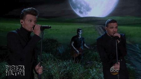 one-direction-performs-night-changes-2014-amas