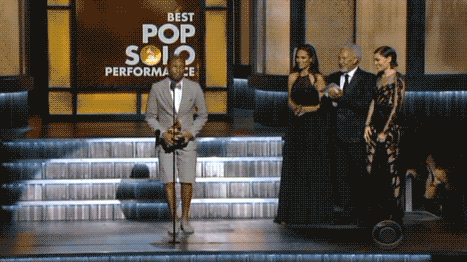 1423447253_pharrellmoonwalk