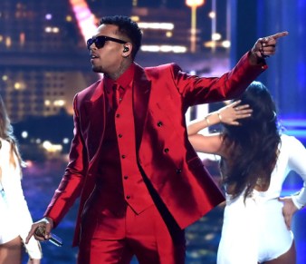 tumblr_noj031CyWS1r8auiro1_500